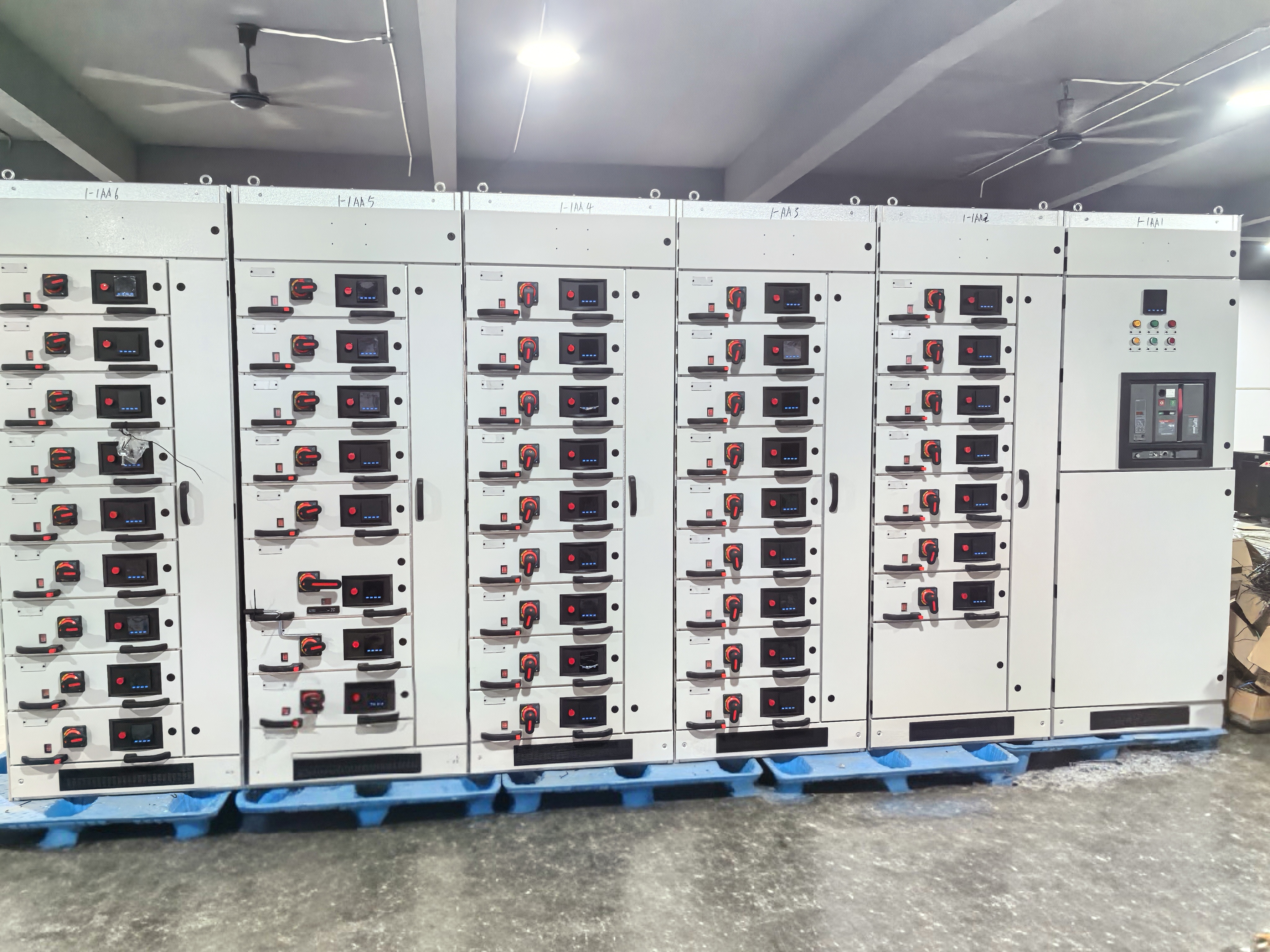 Henan Lichuang Launches Stainless Steel Outdoor Distribution Cabinets