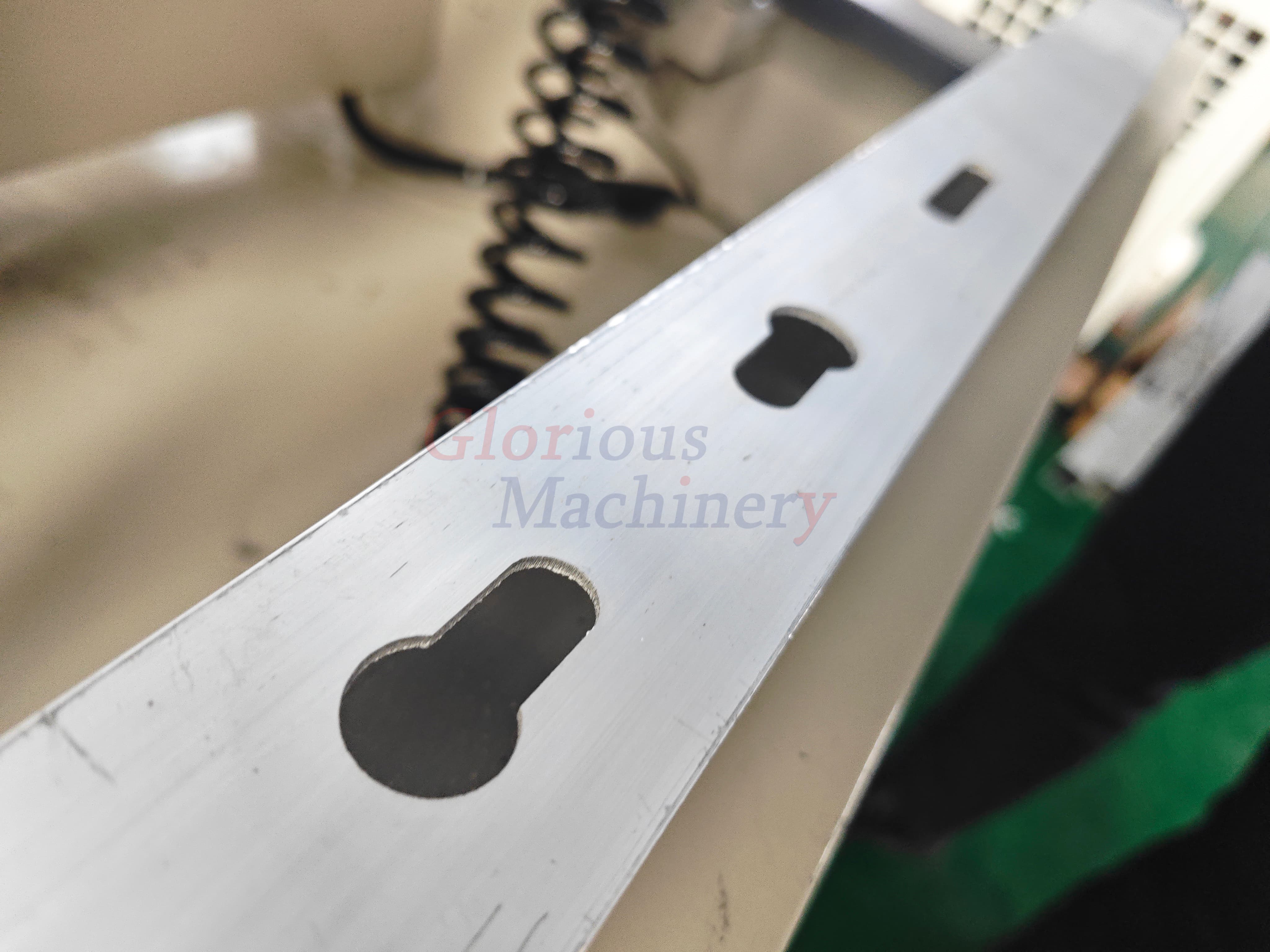 How to Solve Low Efficiency  Precision Issues with ChineseMade DoubleHead Aluminum Window Machines A Complete Guide