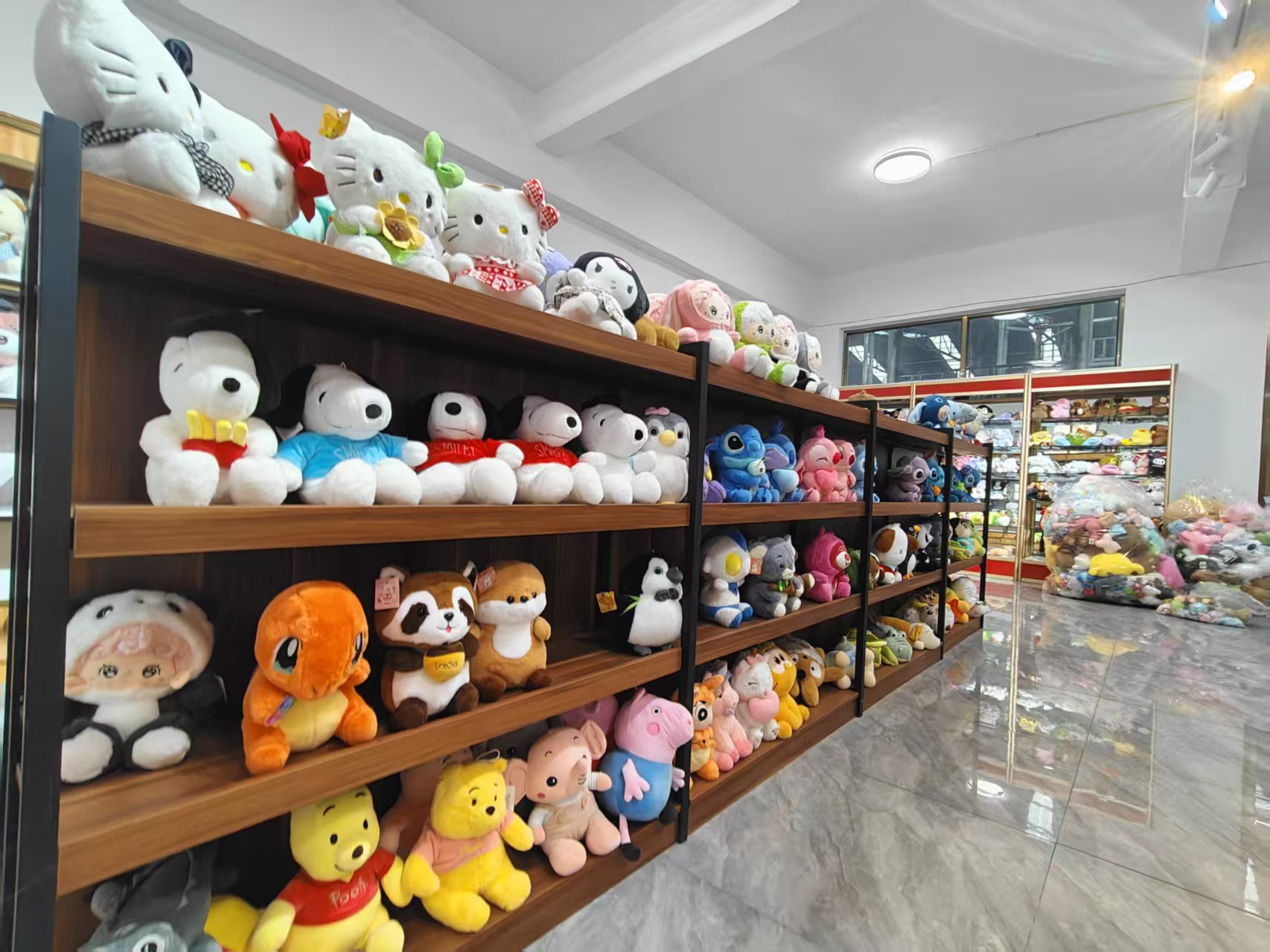Are there any Chinese suppliers of soft, plush toys that offer sample testing?